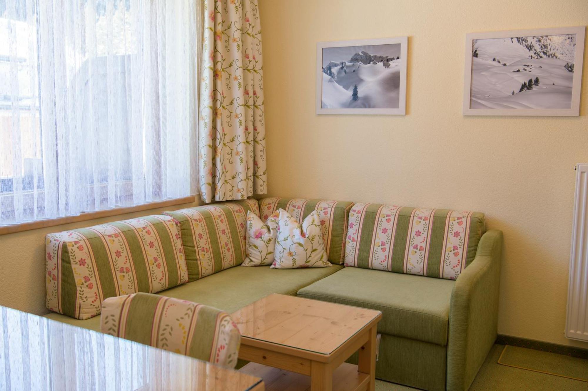 Pension Daniel Lech am Arlberg Habitación foto